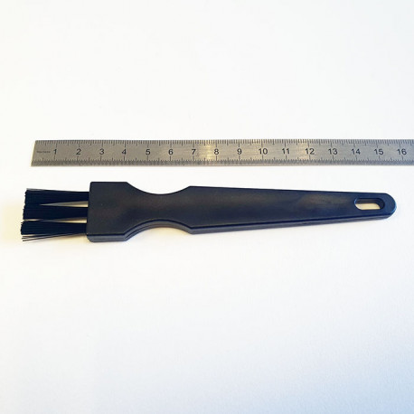 20mm width medium flat brush